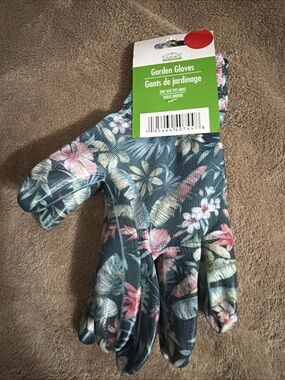 Floral Garden Mittens for Women - Green Botanical Print